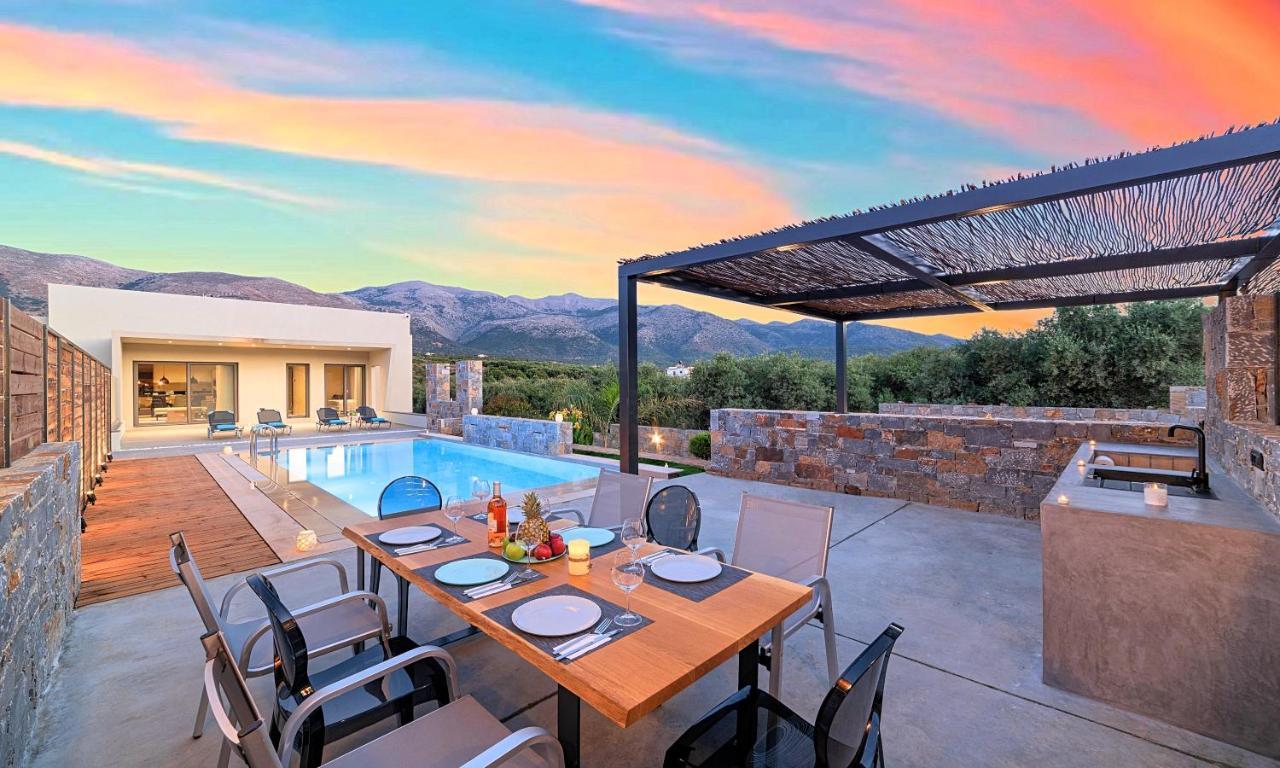 Sissi Lux Villas Exteriör bild